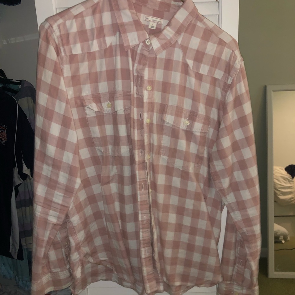 Gap shirt. Size L.